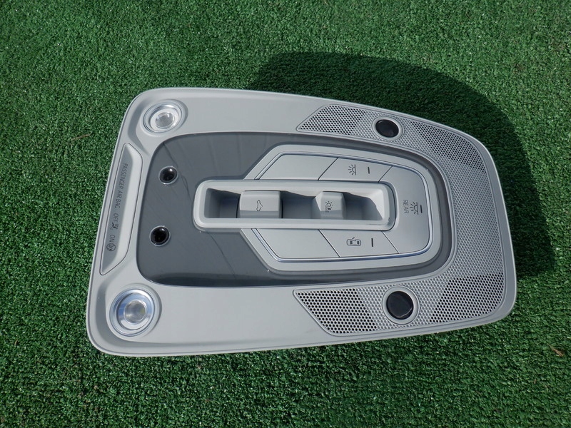 фото №1, Audi q7 лампа освещение кабины led 4m0947135ab