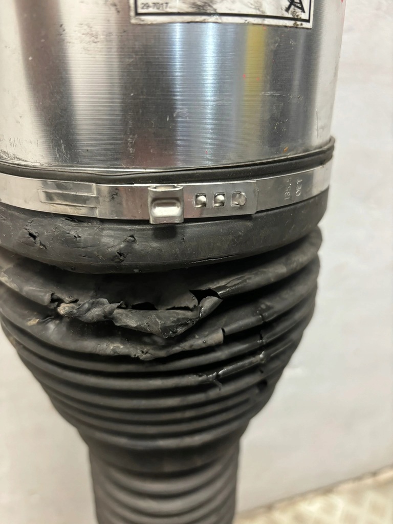 фото №6, Амортизатор перед правый/левый mercedes gl x166 amg