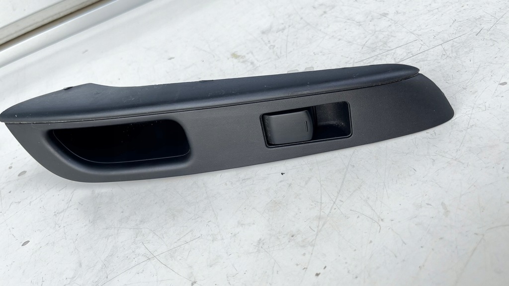 фото №1, Note ii e12 переключатель окон правый задняя 829603va0a