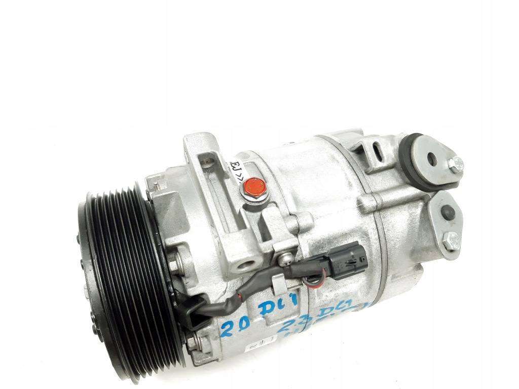 Компрессор кондиционера renault master 2.3 dci 2.0 dci trafic 8200848916-b Киев