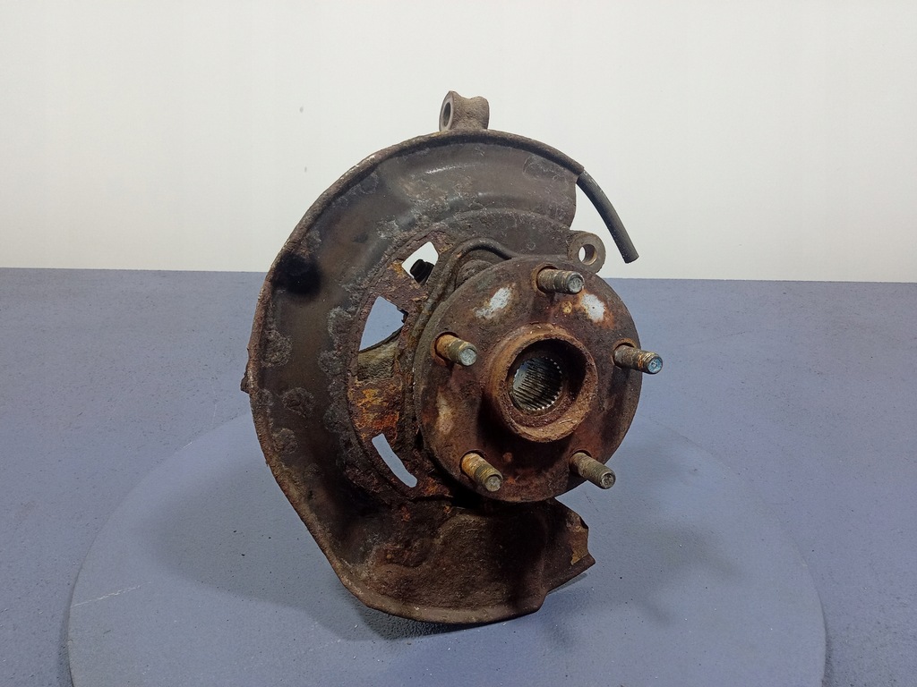 фото №1, Toyota rav4 iii xa30 поворотний кулак перед права ступиця