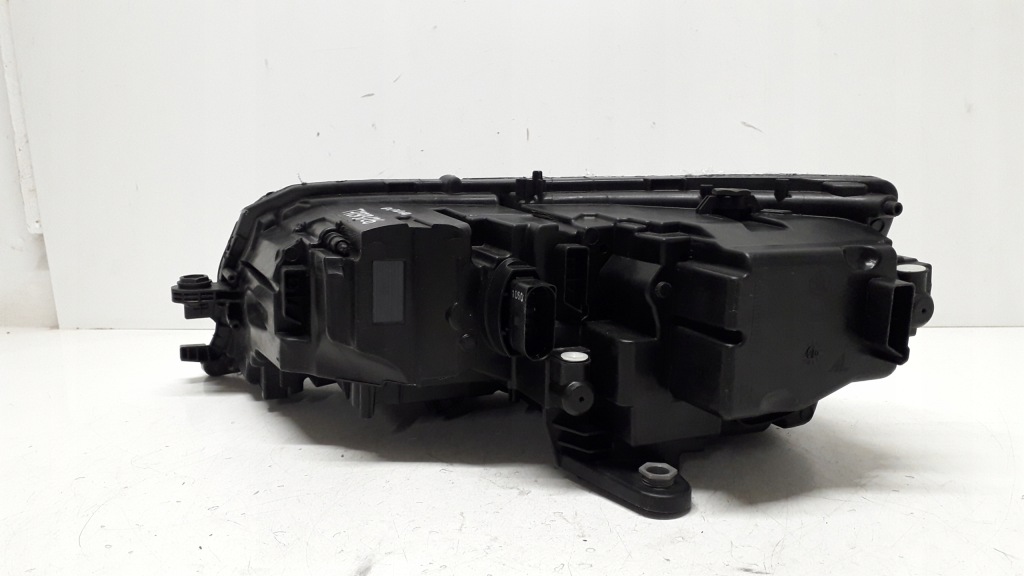 Octavia 3 3 рестайлинг  16- фара правая перед full led Недорого