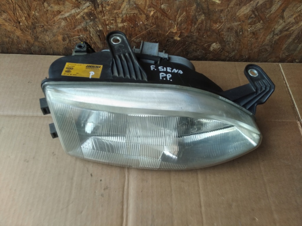 фото №1, Лампа перед права fiat siena 46537111