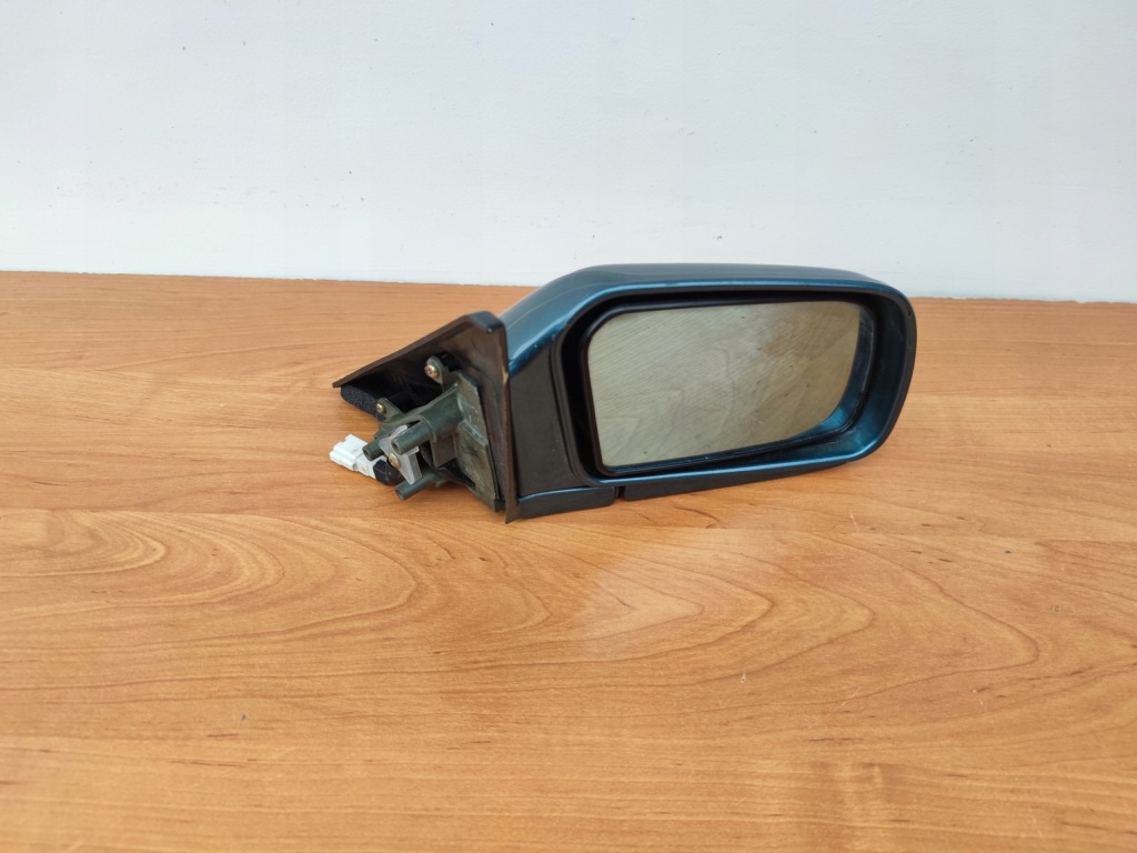 фото №1, Mazda 626 3pin праве дзеркало електричний 88-92rok