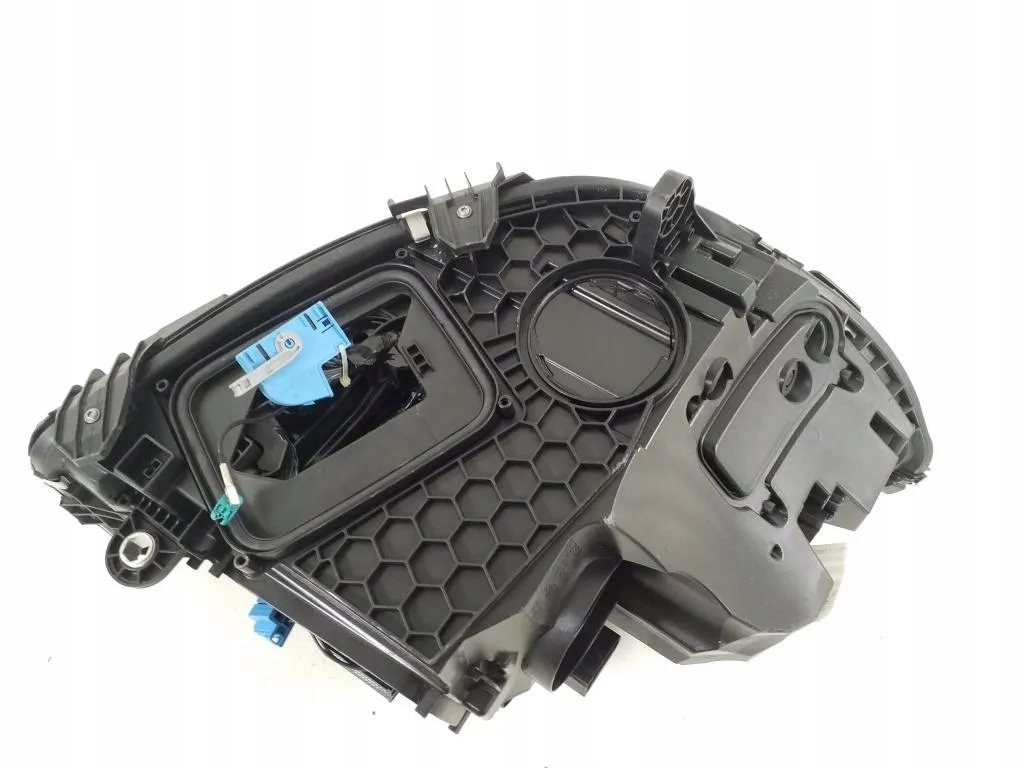 фото №11, Лампа ліва передня mercedes-benz c w206 a2069065304 2.1l дизель 2023