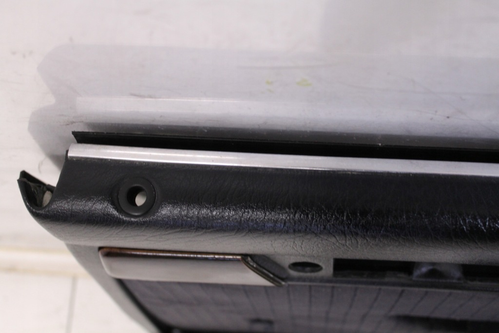 фото №3, Обивка дверь правый задняя audi a6 c4 1994r-