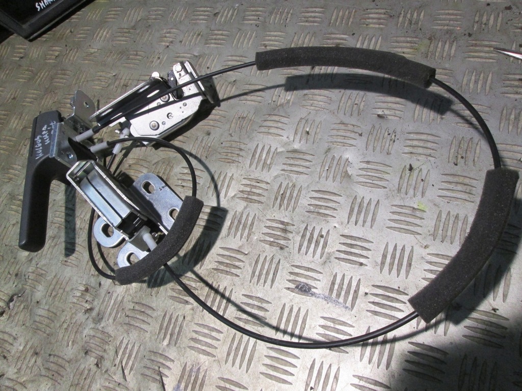 фото №1, Замок нижній правий борти кришки renault koleos i 07- 90502jy01a