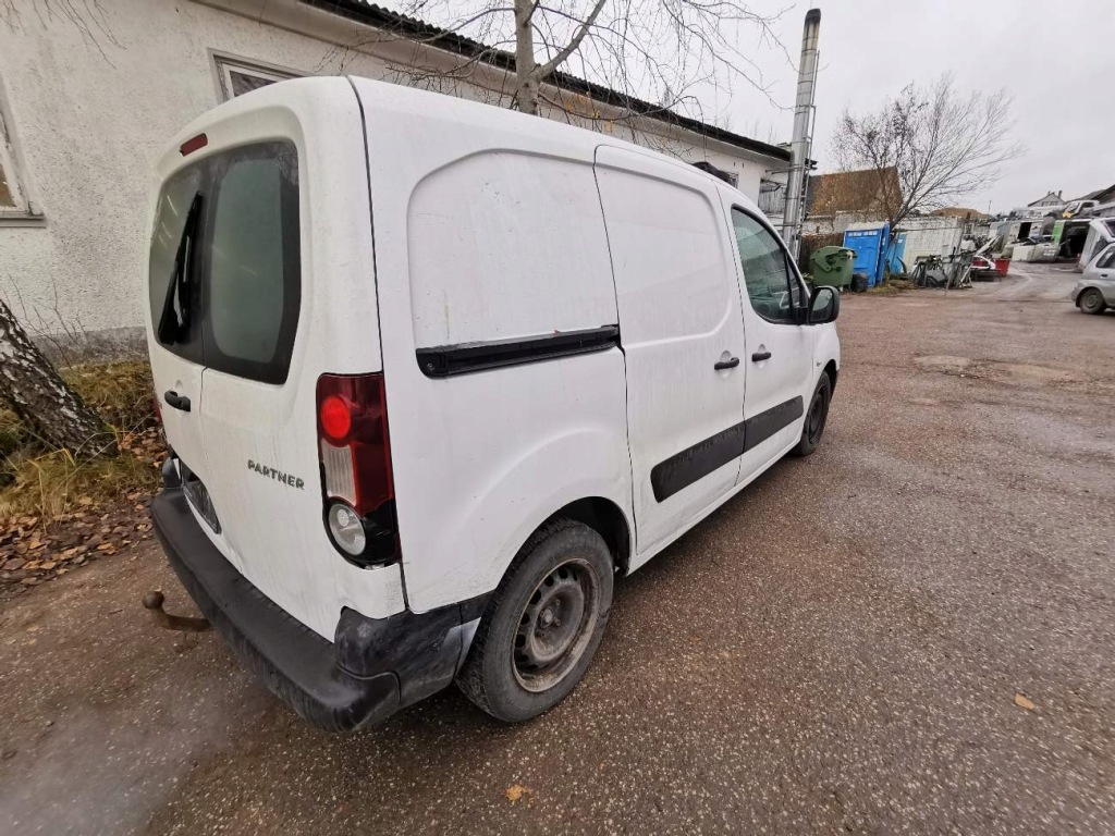 Peugeot partner модуль комфорту 2013 1.6l 967847708001 9678477080 Зі Шроту