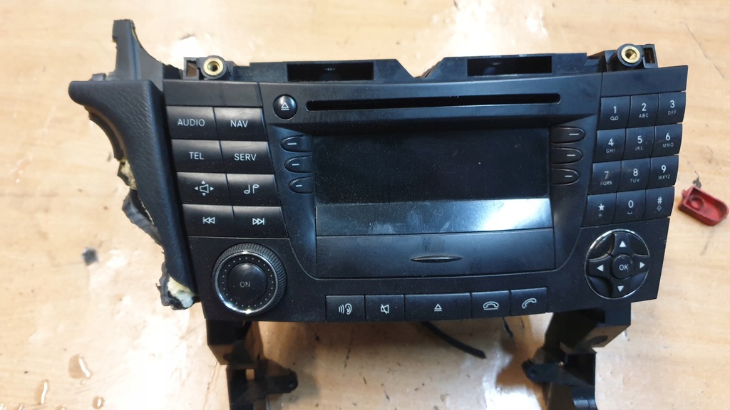 фото №1, Mercedes w211 радио cd заводской навигация