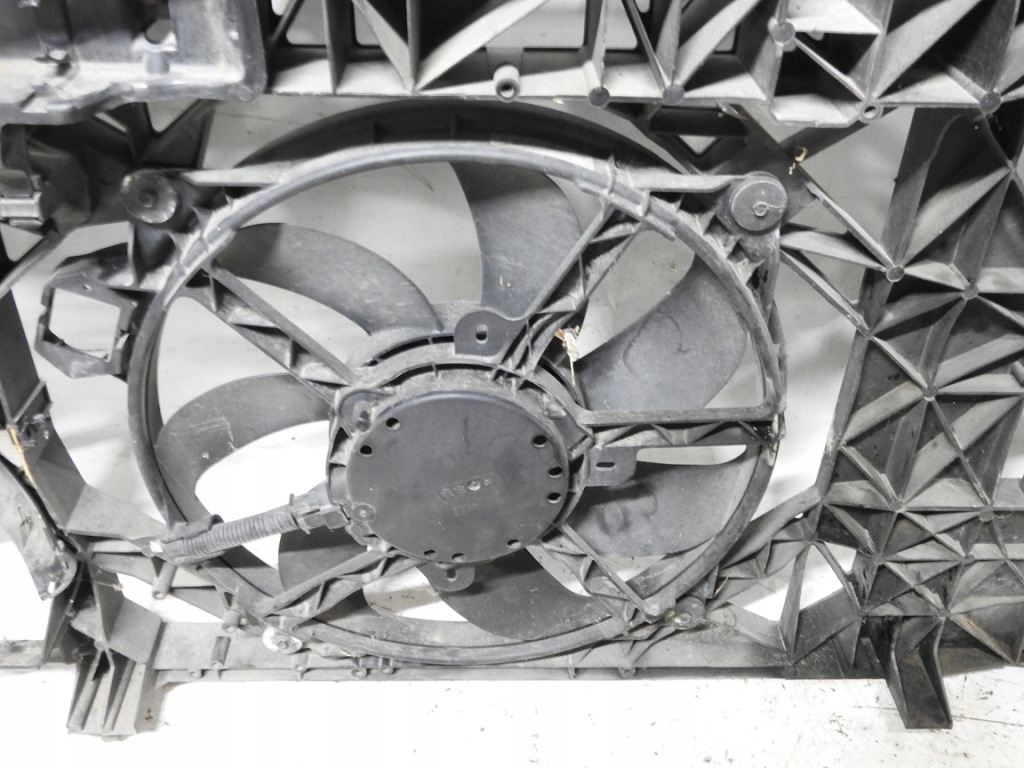 фото №9, Renault scenic iii 09-16 1.5 pas передний усилитель вентилятор 752100007r