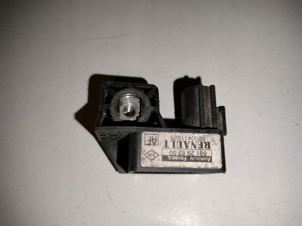 фото №1, Датчик датчик удара 8200411025 renault scenic ii 2