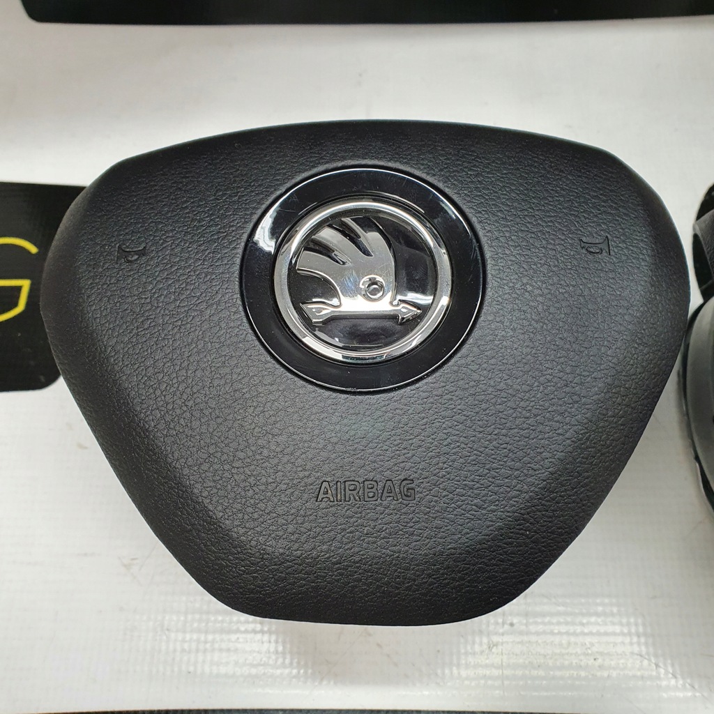 фото №7, Skoda yeti панель приладів консоль подушки безпеки ремені подушка безпеки