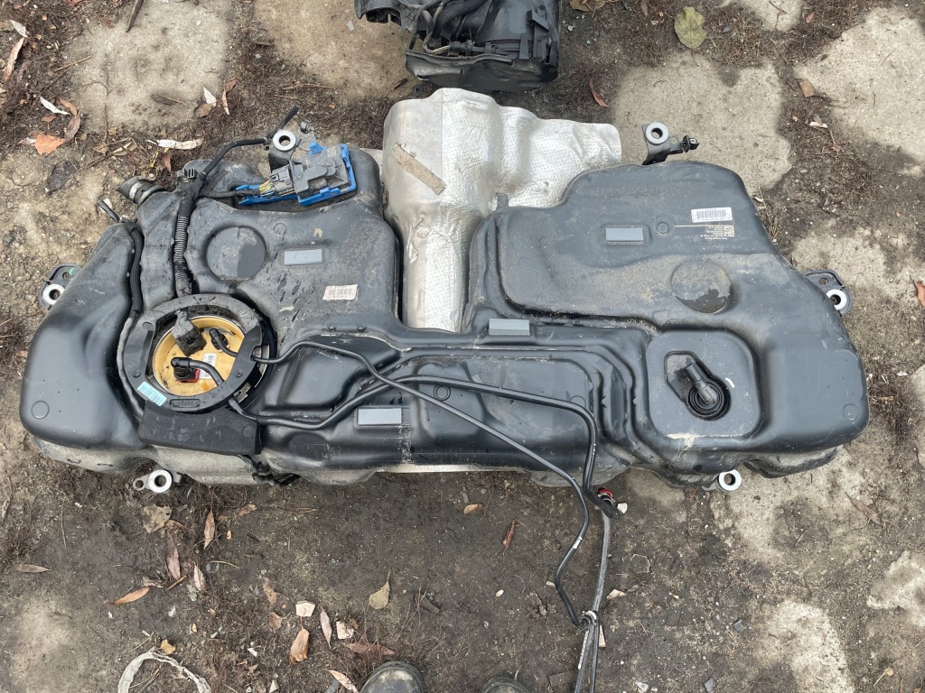 фото №1, Volvo v60 ii бак bak пального + помпа 1084163001