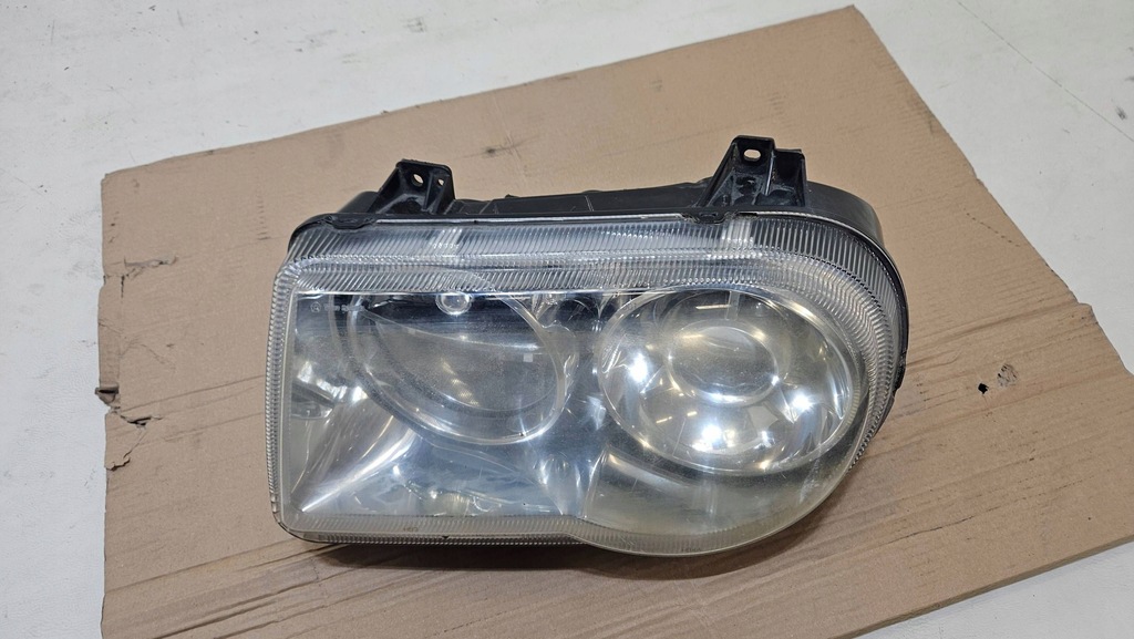 фото №7, Лампа перед передняя левая chrysler 300c линза