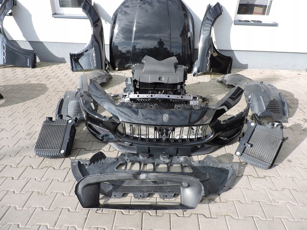 фото №7, Перед kompletny maserati ghibli gransport карбон