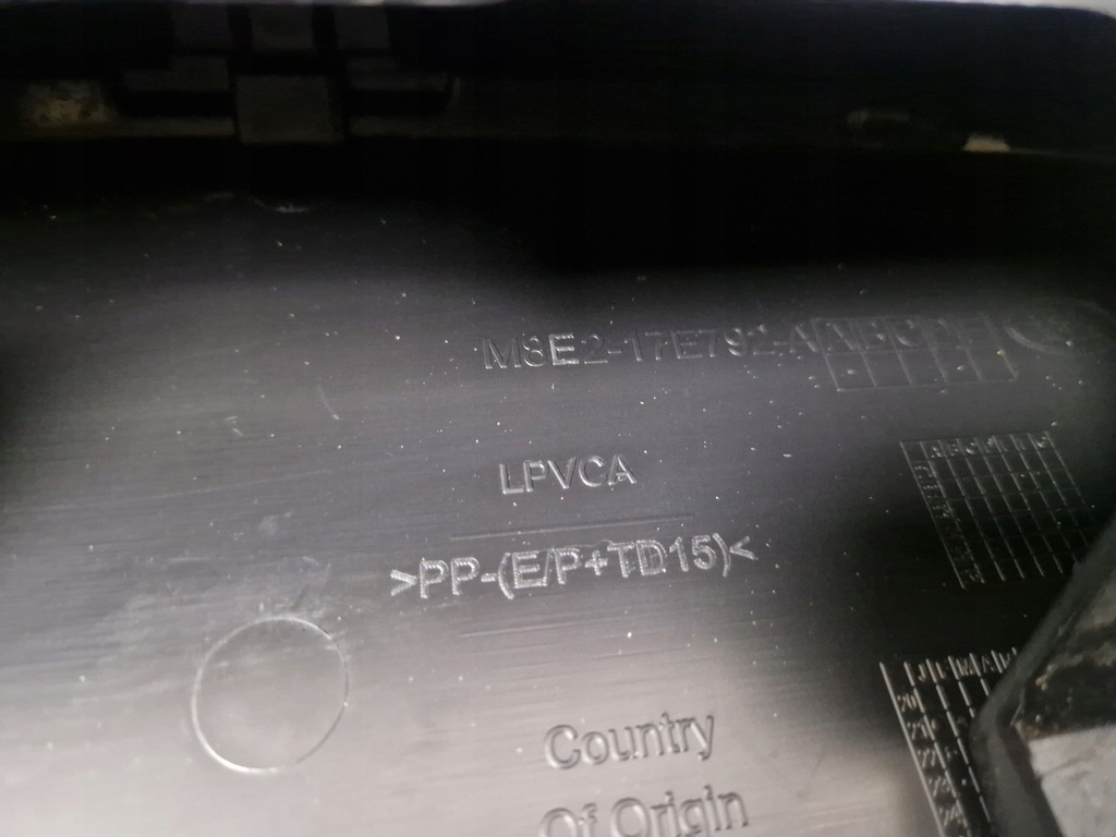 фото №16, Land rover vogue l460 бампер передній перед решітка led m8e2-17e792-a