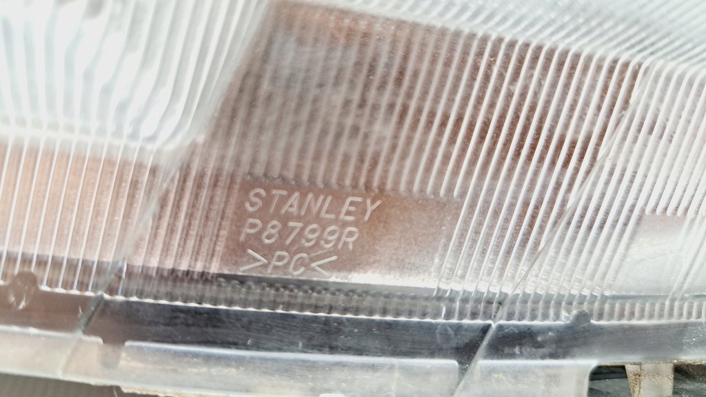 фото №12, Suzuki swift mk7 sport 11-17 лампа права ксенон 35120-70l00 p8799r