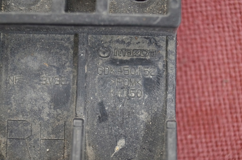 фото №7, Направляющая лампы правый перед mazda 6 gh 08-12r