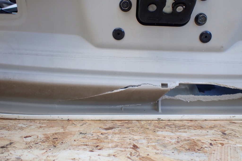 фото №13, Nissan x-trail t32 14- крышка багажника задняя крышка багажника задняя задняя