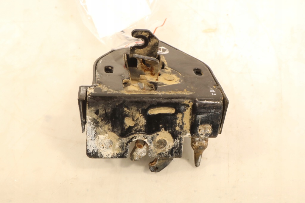 Замок багажника лівий renault trafic iii в Україні