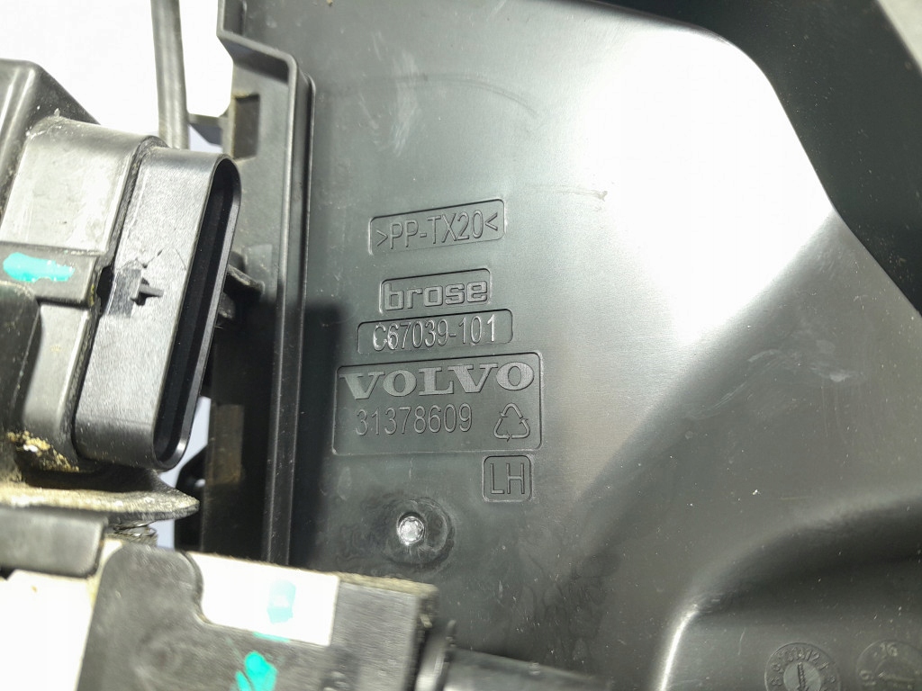 фото №5, Volvo s90 ii v90 замок дверь перед левый 6 pin eu 31349894