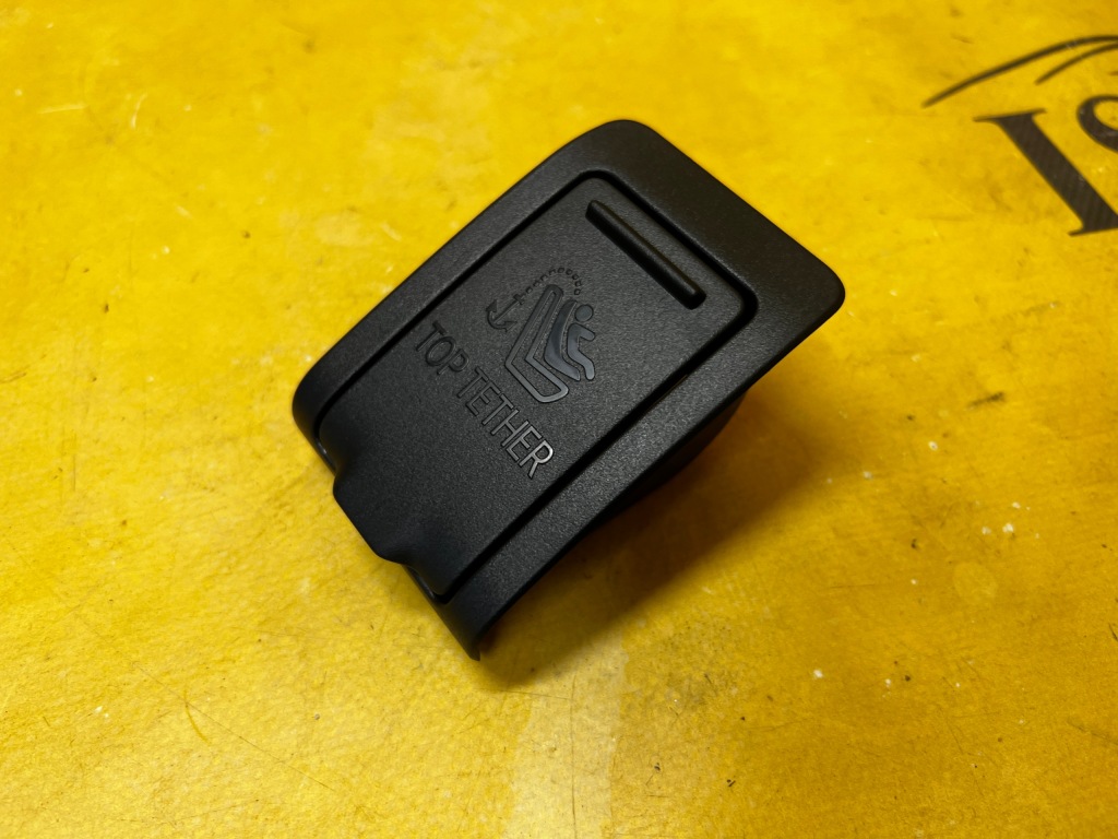 Купить Заглушка накладка накладка isofix mercedes c w205