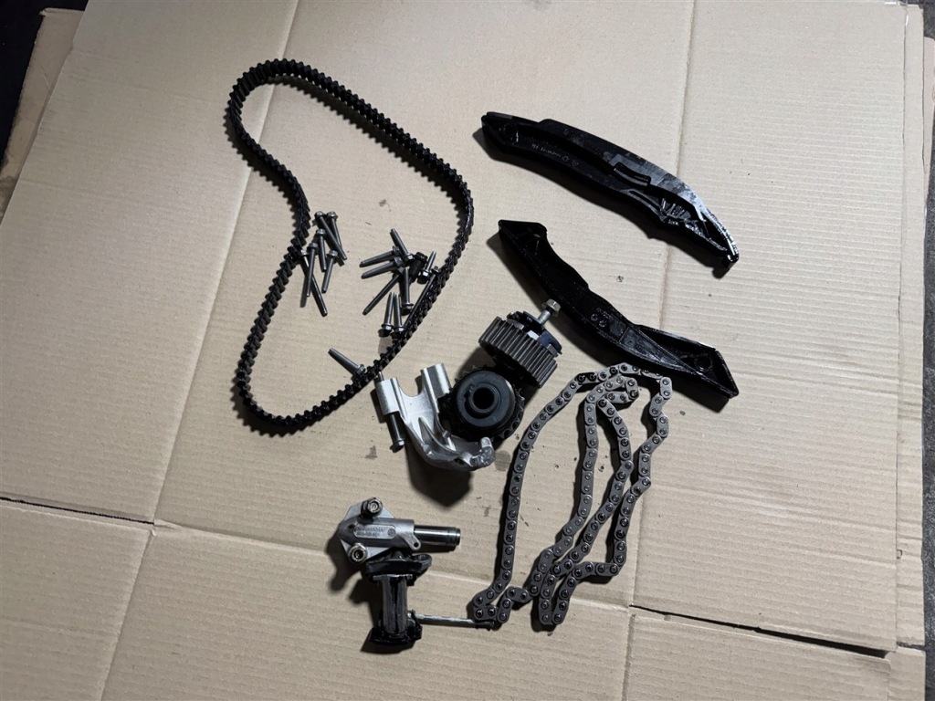 Купити Ланцюг розподільного валу кронштейн  напрямна ролик opel astra k 5 v 1.5 cdti lxd