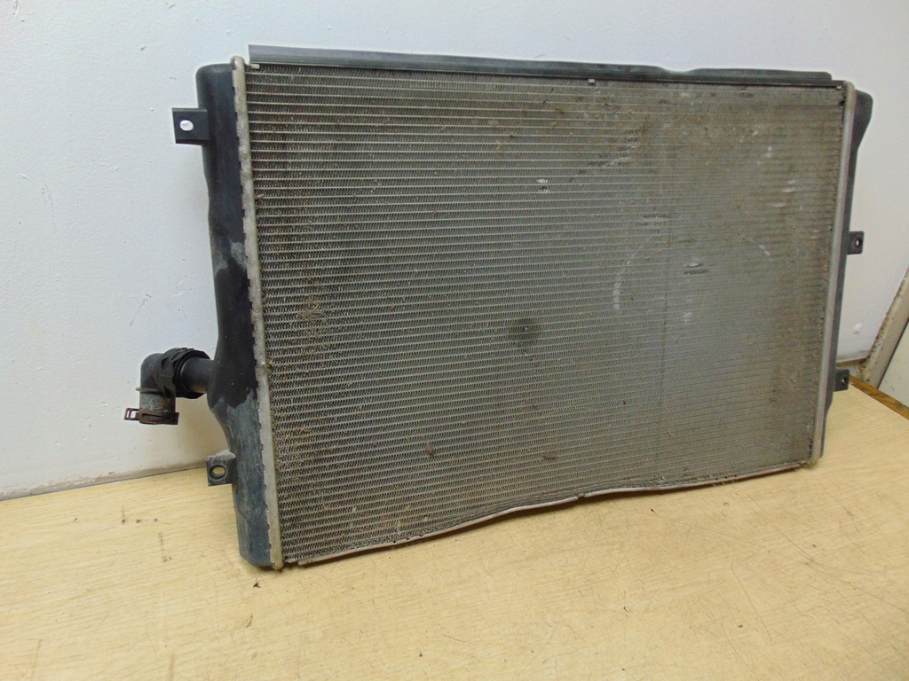 фото №12, Радиатор wody vw caddy iii 2.0 tdi 2010- 1k0121251dm