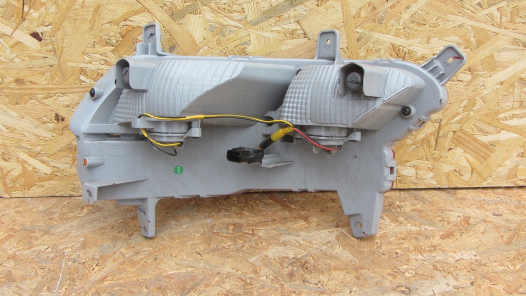 фото №5, Задняя правая лампа w бампер kia sportage iv lift