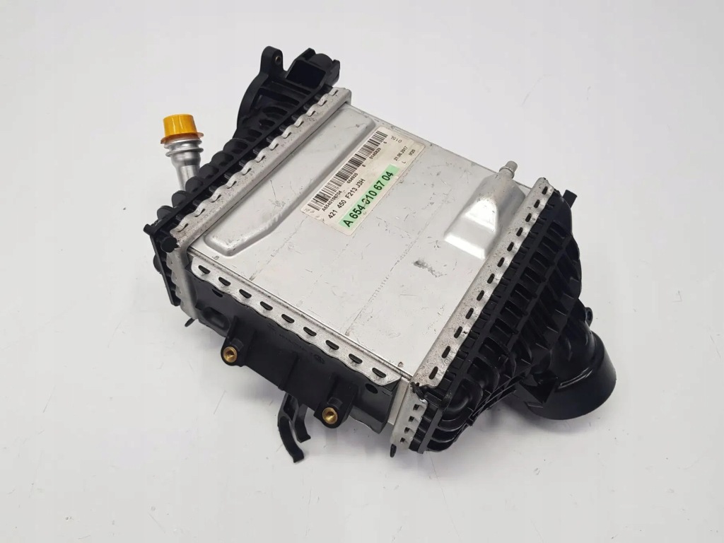 Радиатор воздуха интеркулер mercedes w205 w213 w238 с Разборки