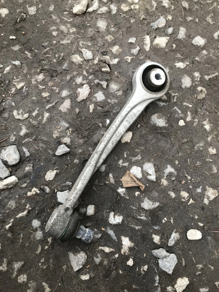 фото №1, Рычаг перед правый audi a6 c8 18-