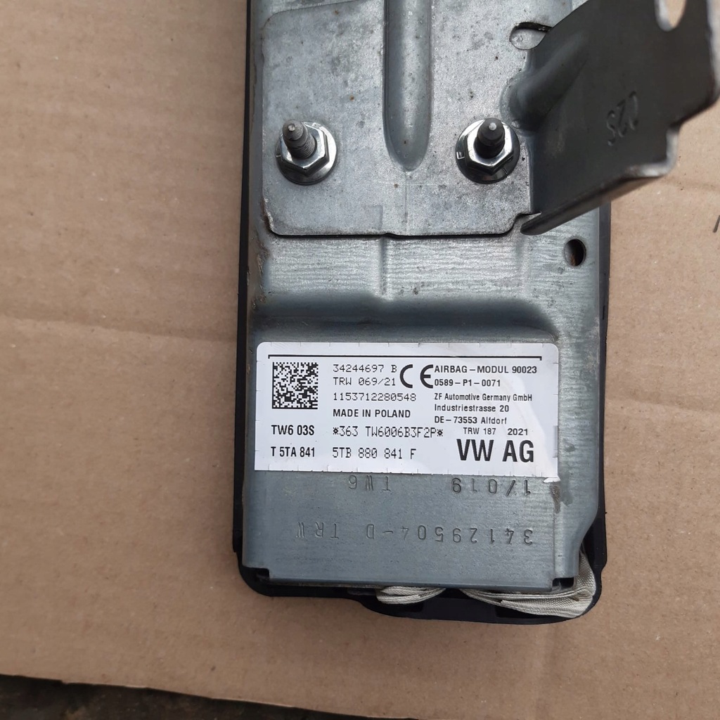 фото №5, Vw touran 5t tiguan ii 5na 5tb880841f подушка безпеки подушка колінна водія