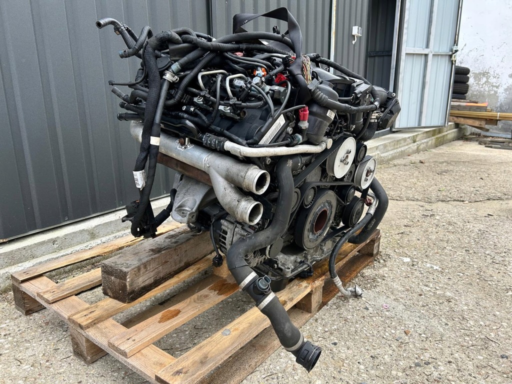 Двигатель kompletny cvv cvva porsche cayenne ii 3.0d 7p lift 7p 2016r lc9x Недорого