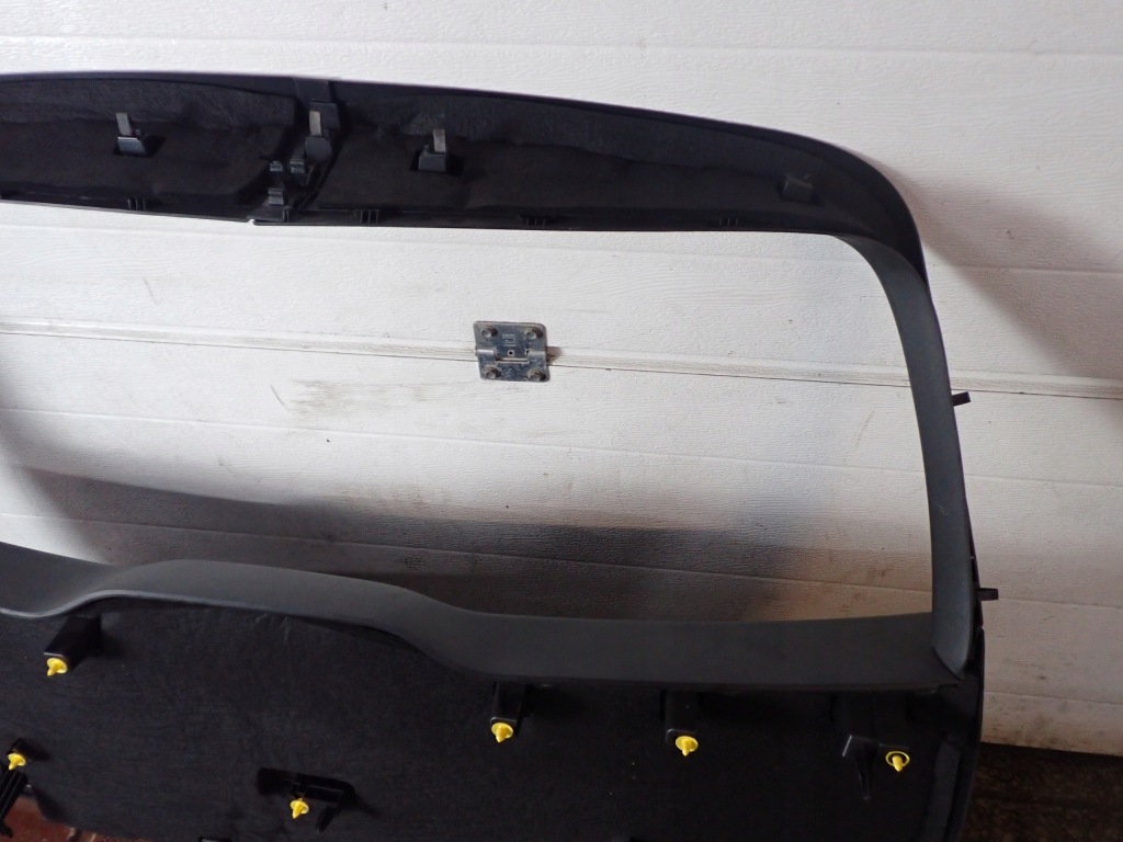 фото №8, Обивка крышки багажника mercedes gls ii x166 3.0 17r a1667404100 9383