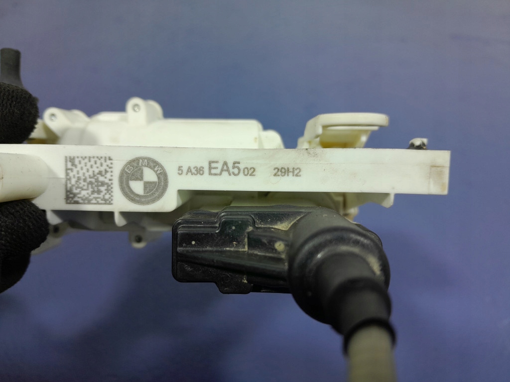 фото №6, Bmw 7 g11 g12 lci замок доводчик двері задня задній лівий 8 pin 7477703