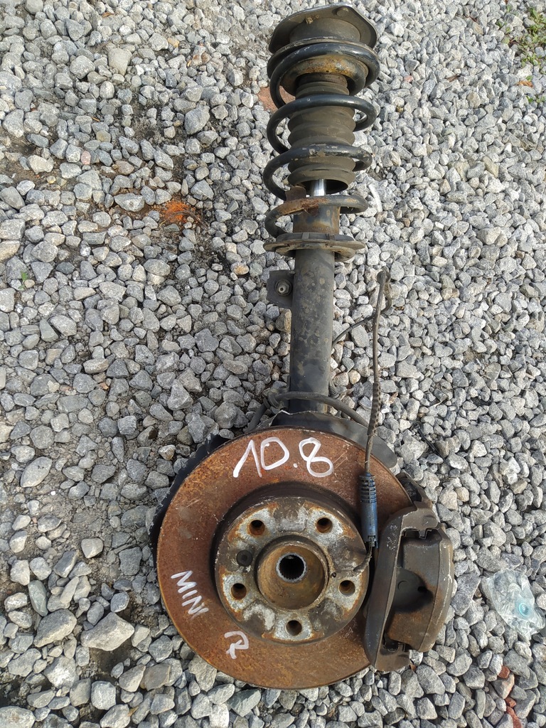 фото №1, Mini r60 2.0d countryman macpherson поворотний кулак права 9804424