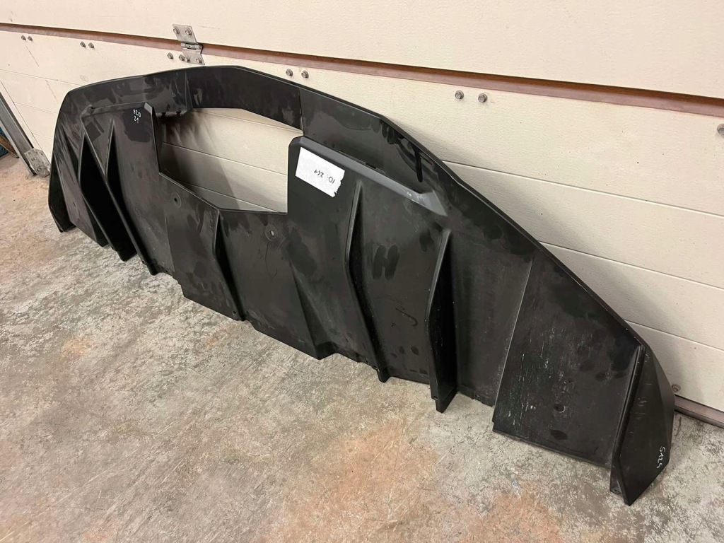 Lamborghini aventador дифузор lp700 бампер rear бампер diffusor 470807539b Доставка