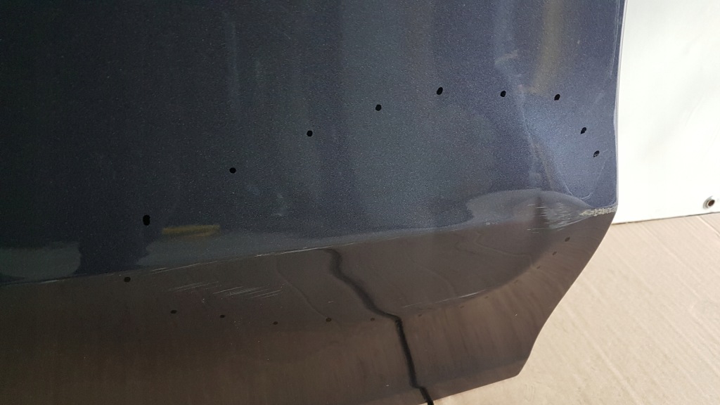 Дверь задняя правое  tesla y 19- Оригинал