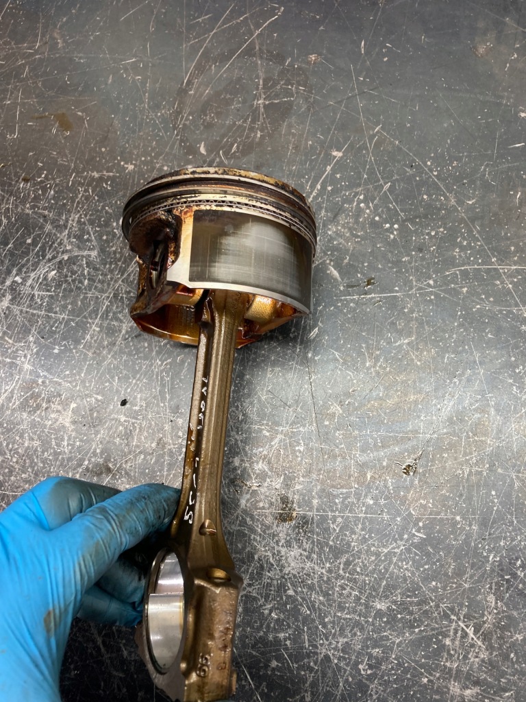 Поршень шатун nissan juke i f15 hr16 1.6 16v Доставка