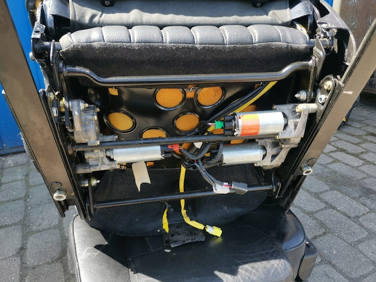 фото №16, Сиденья подголовник сиденье заднее сиденье alfa 166 комплект