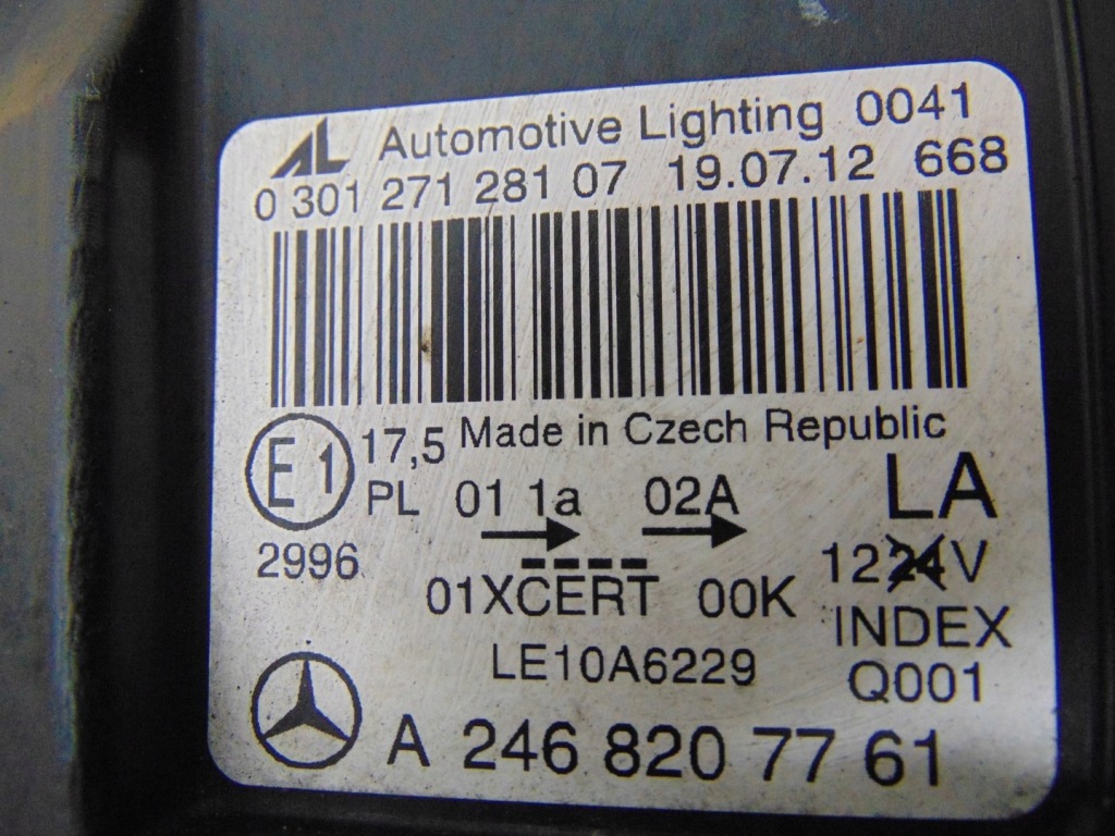 фото №15, Лампа левая перед mercedes w246 europa оригинал