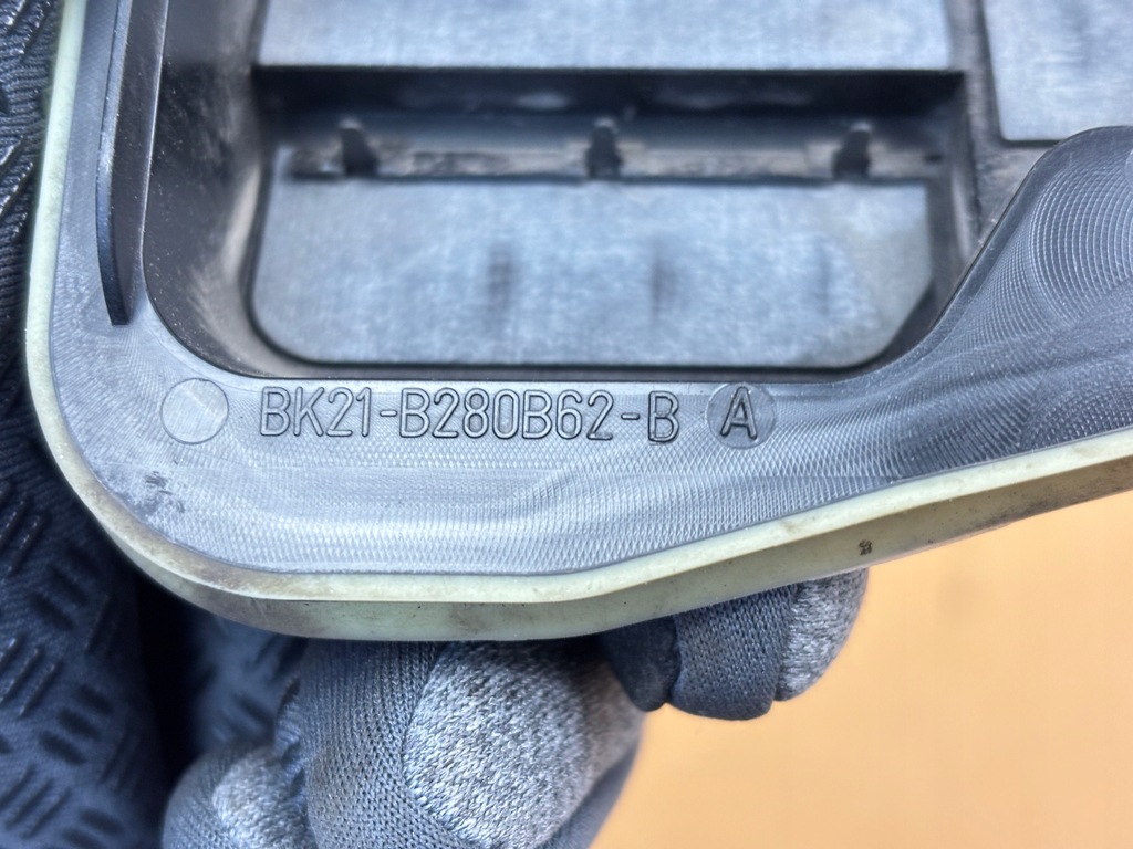 фото №7, Ford transit custom i 12-23 решётка вентиляционная левый задняя кузовная