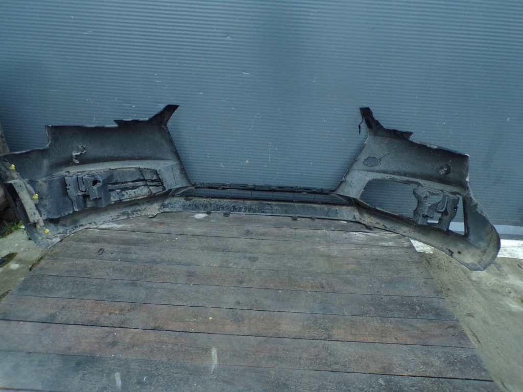 Купить Бампер передний перед audi a4 b9 s-line цвет ly9t