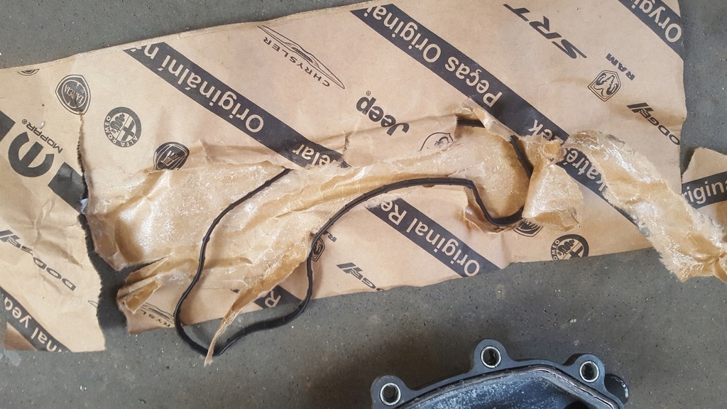 фото №5, Jeep fiat 3.6 корпус термостата 05184653af