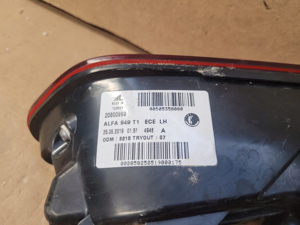 фото №3, Лампа лівий t. alfa romeo stelvio led