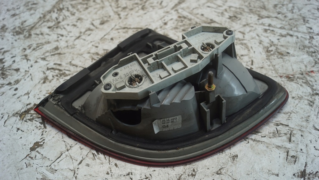 фото №12, Лампа лівий задня mercedes e w211 kombi кришка багажника