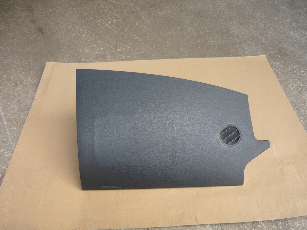 фото №1, Подушка пассажира заглушка corolla verso ii 04-09