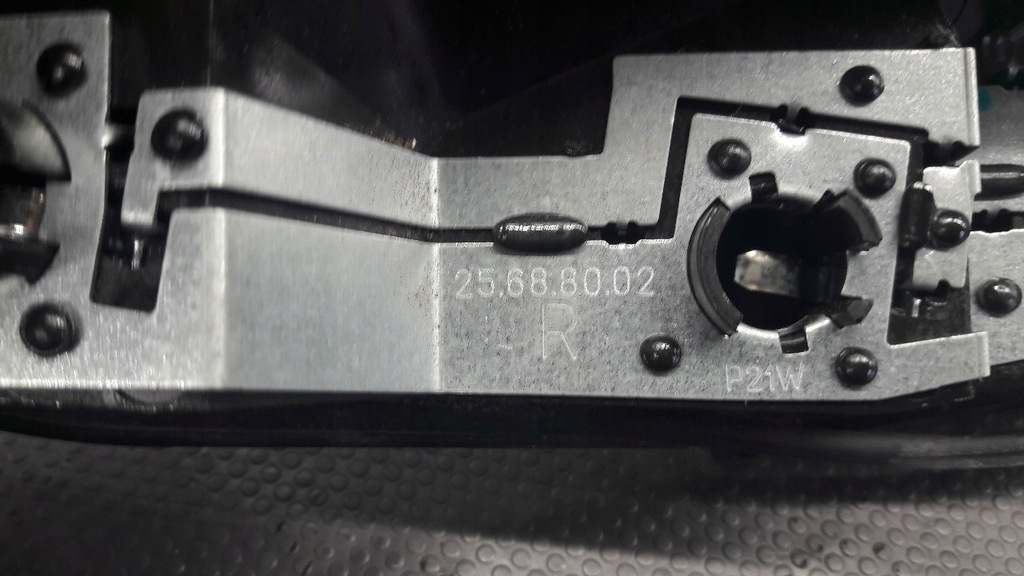 фото №9, 25688002 вкладыш лампы правый задняя citroen c1