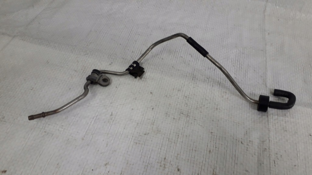 Купити Шланг трубка паров audi a3 8p 03l131605