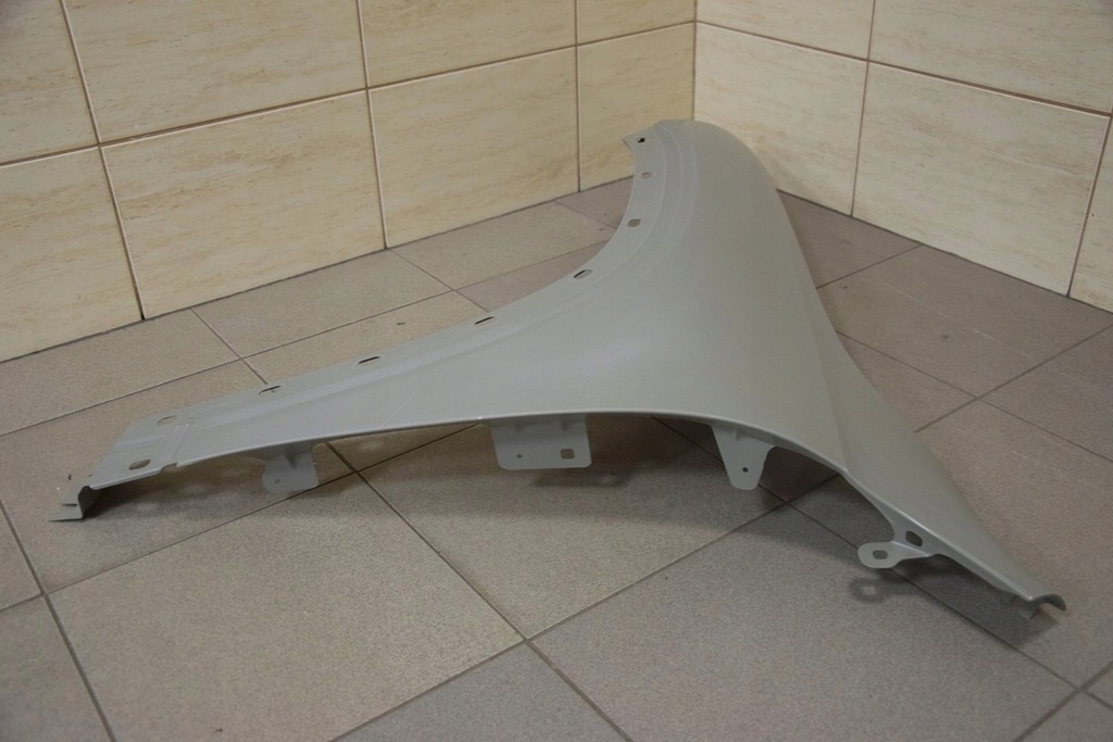 фото №12, Mercedes eqb x243 21-r. передний крыло перед новый oryg. 243